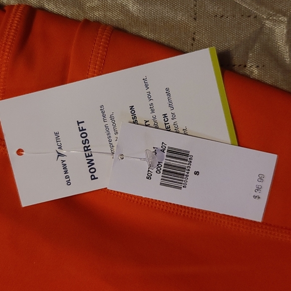 Crop Legging - Picture 2 of 5